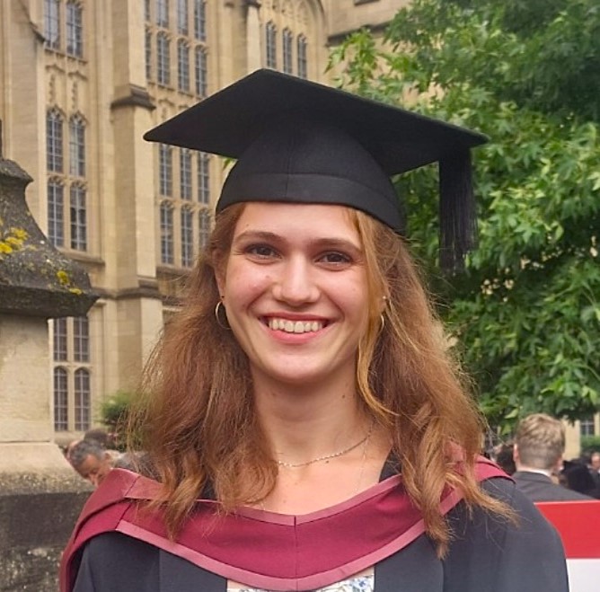 A CMM graduate student